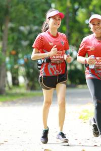 BIB: 0194
                            <button type="button" onclick="openModal(5014750)" class="btn btn-primary btn-sm float-right btn-popup" data-toggle="modal" data-target=".modal-high-quality">
                        <i class="fas fa-shopping-cart"></i> Add to Cart
                    </button>
                                            <button type="button" onclick="isThisMe(5014750, true)" class="btn btn-success btn-sm float-right btn-popup btn-isme hidden" data-toggle="tooltip" data-placement="bottom" title="นี่คือรูปของคุณใช่ไหม คลิกที่นี่เพื่อเอาเข้าอัลบั้ม">
                        <i class="fas fa-plus"></i> Add to album
                    </button>
                    <button type="button" onclick="isThisMe(5014750, false)" class="btn btn-warning btn-sm float-right btn-popup btn-isnotme hidden">
                        <i class="fas fa-ban"></i> Remove from album
                    </button>